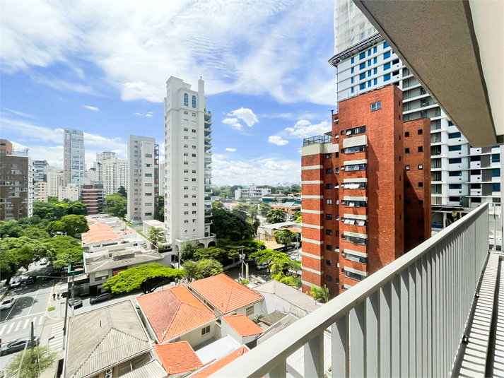 Foto REO909258