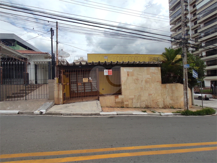Foto REO910041