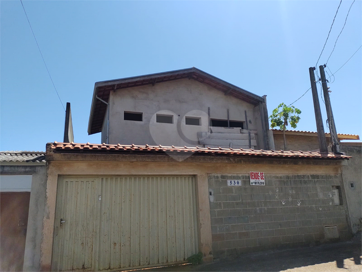 Foto REO914276