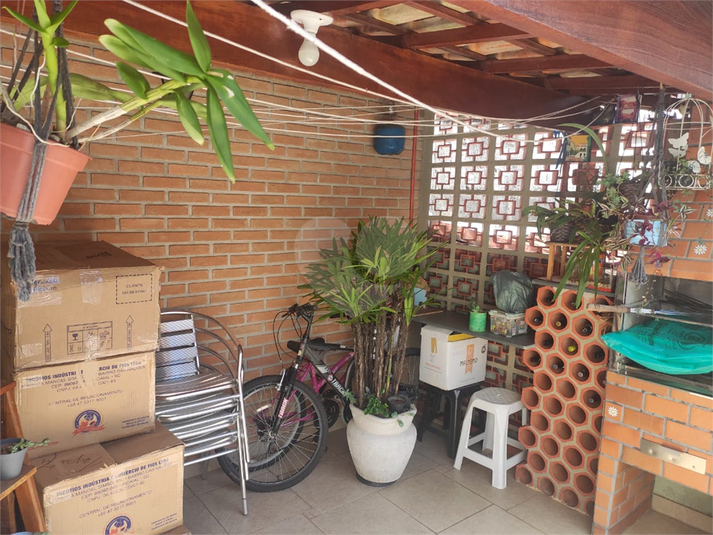 Foto REO914330