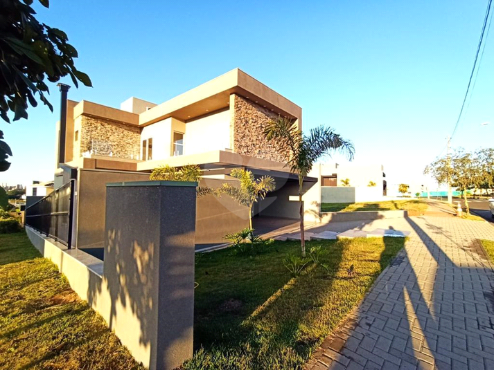 Foto REO914585