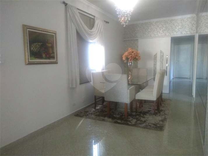 Foto REO914969