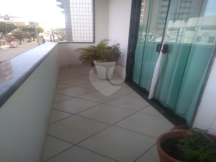 Foto REO914969