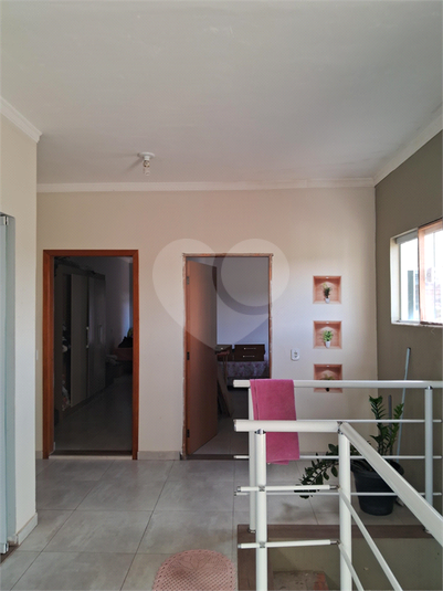 Foto REO915375