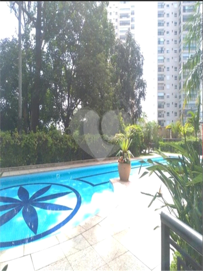Foto REO915376