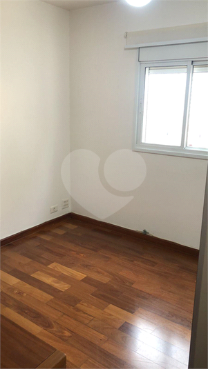 Foto REO915408