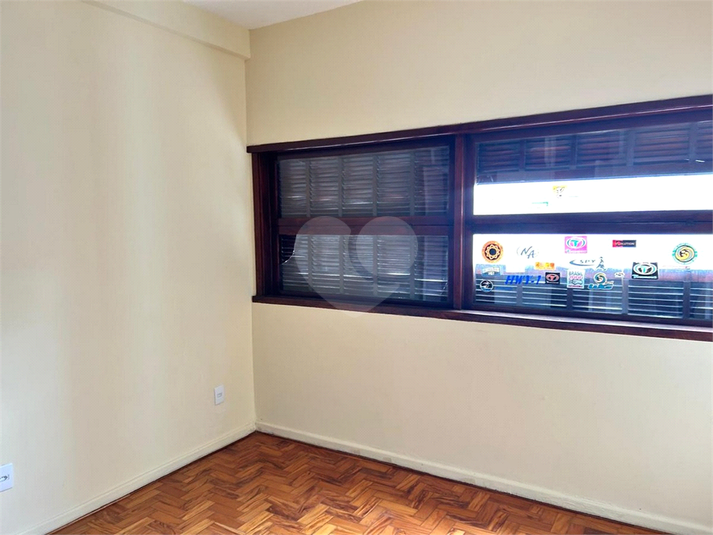 Foto REO915900