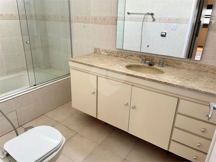 Foto REO915900