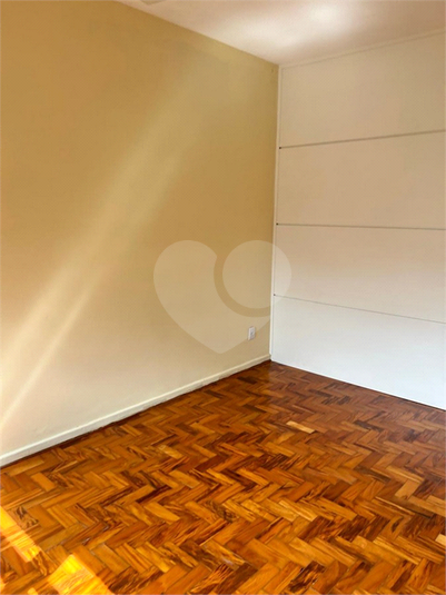 Foto REO915900