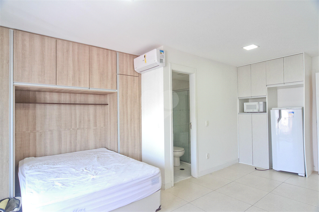 Venda Apartamento São Paulo Santana REO916505 6