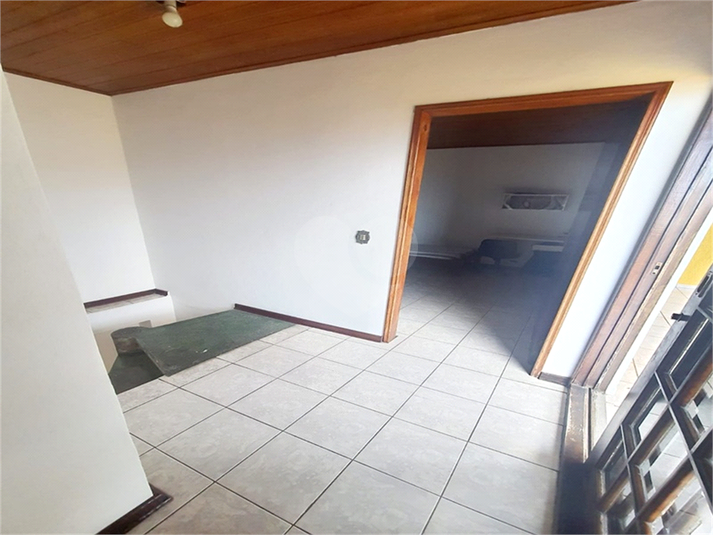 Foto REO917224