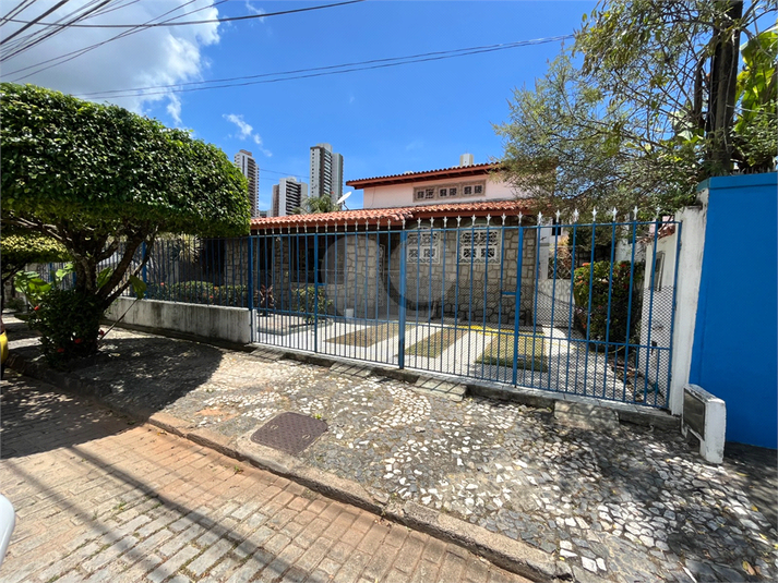 Venda Condomínio Salvador Pituba REO920616 7