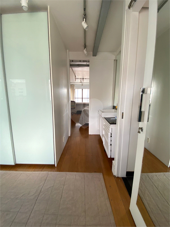 Venda Loft São Paulo Cerqueira César REO922197 25