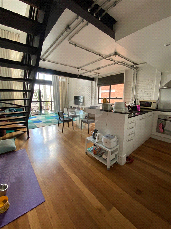 Venda Loft São Paulo Cerqueira César REO922197 10