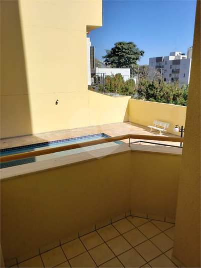 Foto REO922427