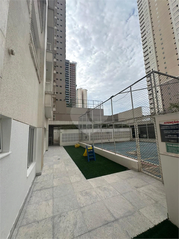 Venda Flat Goiânia Setor Bueno REO923402 16