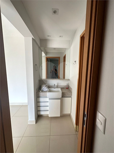 Venda Flat Goiânia Setor Bueno REO923402 7