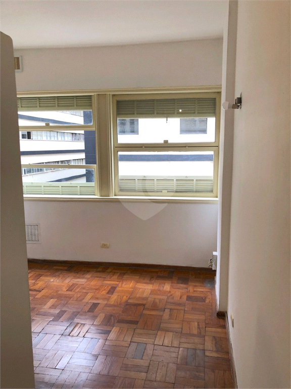 Venda Apartamento São Paulo República REO924273 3