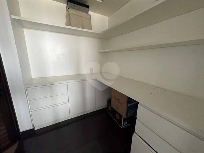 Venda Apartamento São Paulo Santana REO924650 26