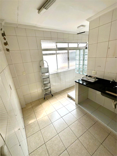 Venda Apartamento Santos Embaré REO927443 8