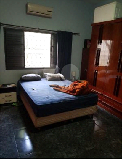 Foto REO927518