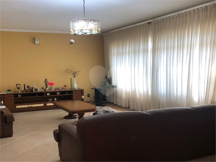 Foto REO927527