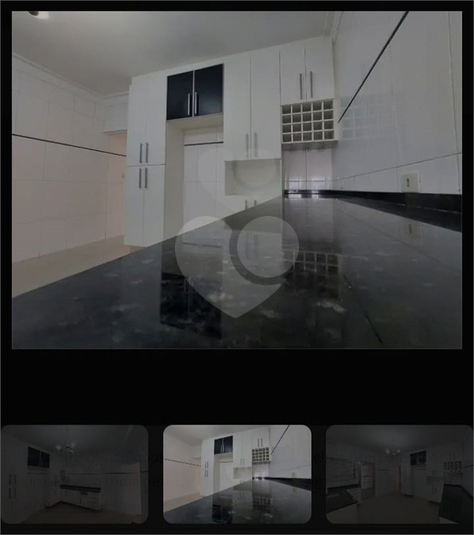 Foto REO927600