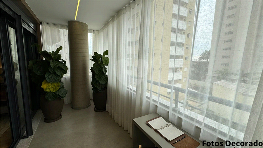 Foto REO929745