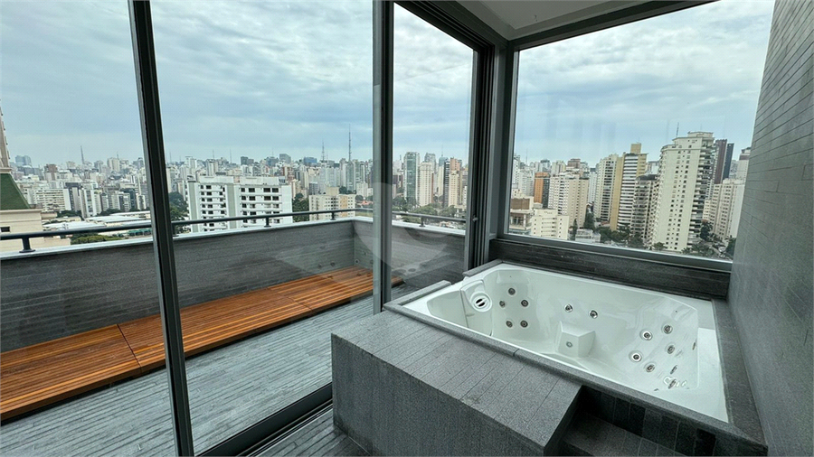 Foto REO929754