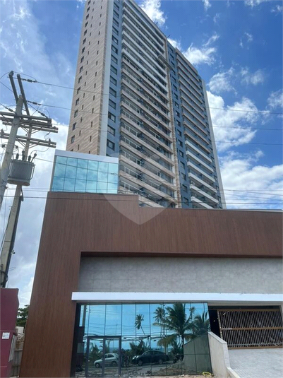 Venda Apartamento Salvador Jaguaribe REO930097 28