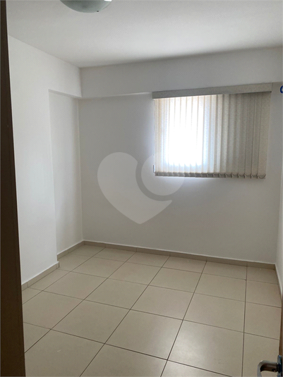 Foto REO930256
