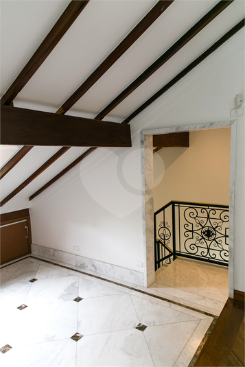Foto REO930369