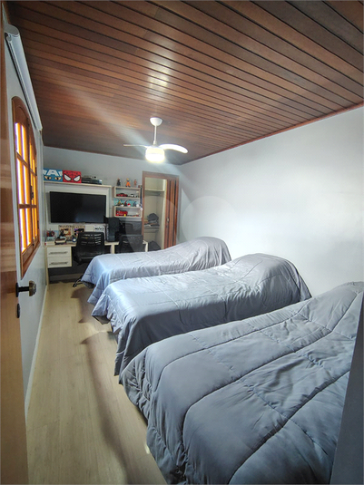 Foto REO930897