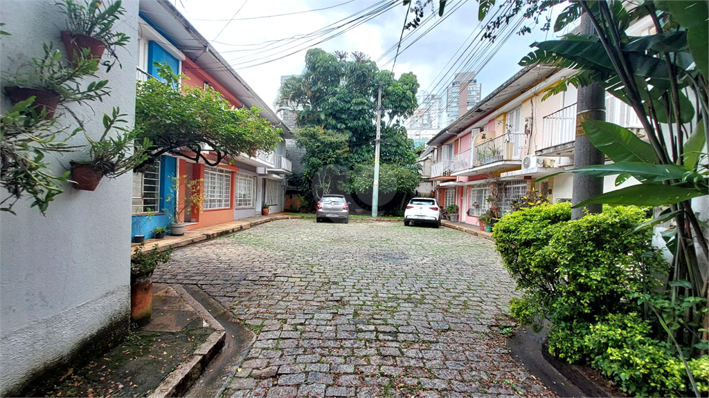 Venda Casa de vila São Paulo Vila Olímpia REO932164 7