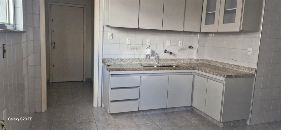 Venda Apartamento São Paulo Santana REO932246 15