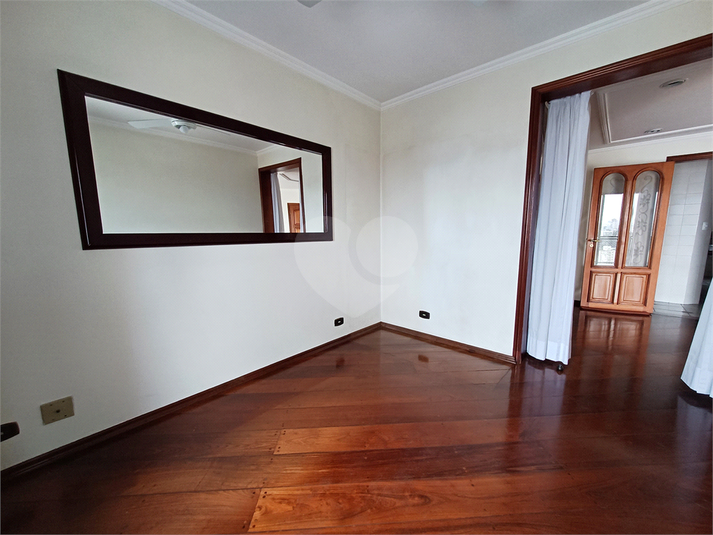 Foto REO933076