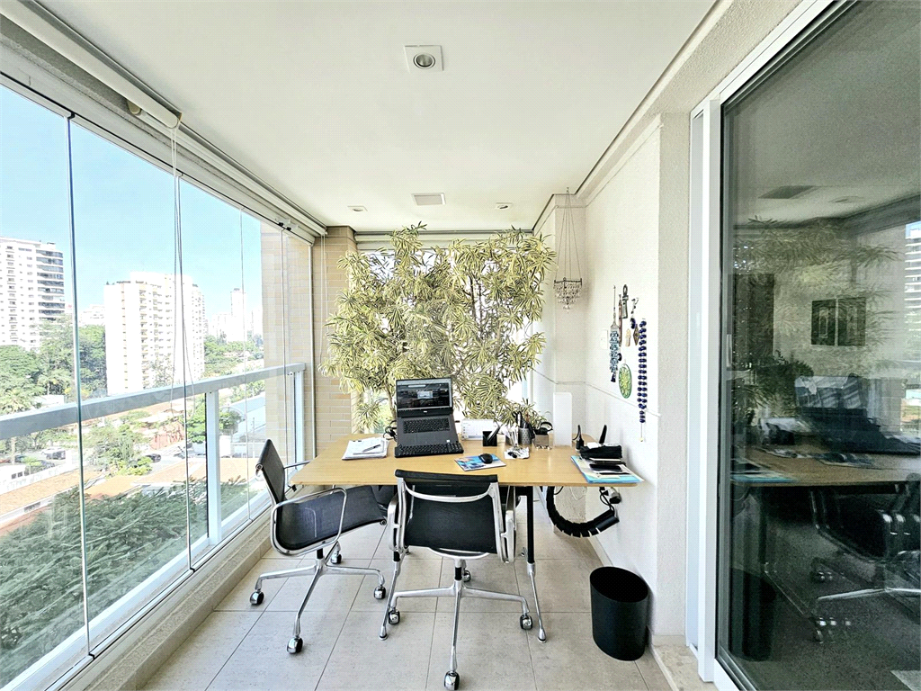 Venda Apartamento São Paulo Campo Belo REO933136 3