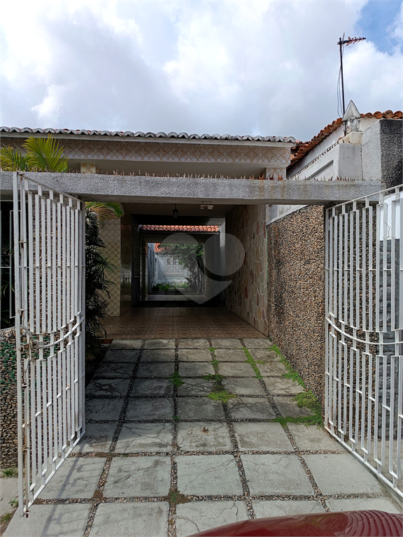 Venda Casa Fortaleza Parque Araxá REO933481 4