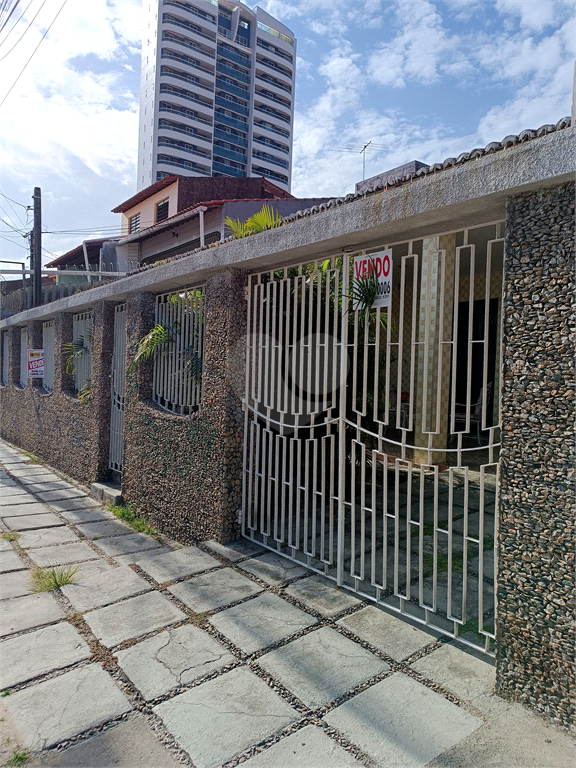 Venda Casa Fortaleza Parque Araxá REO933481 3