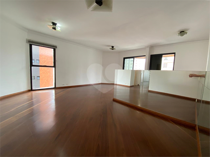 Aluguel Apartamento São Paulo Moema REO934324 4