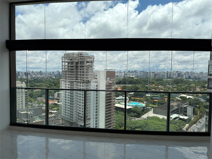 Venda Loft São Paulo Indianópolis REO938800 12