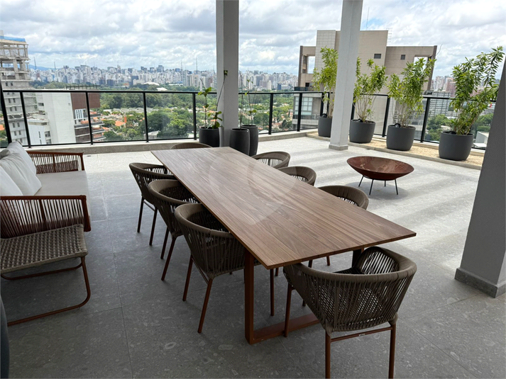 Venda Loft São Paulo Indianópolis REO938800 37