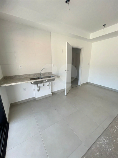 Venda Apartamento Campinas Taquaral REO939218 15