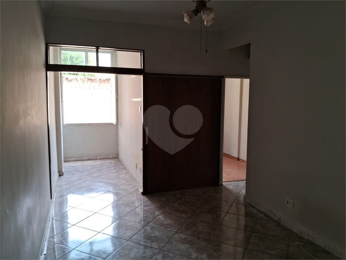 Foto REO939463