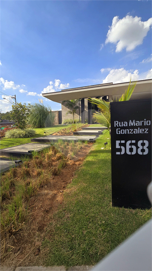 Foto REO940422