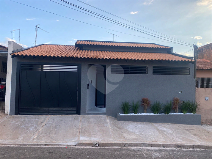 Foto REO941740