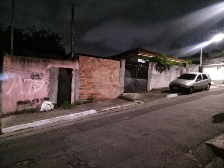 Foto REO945034
