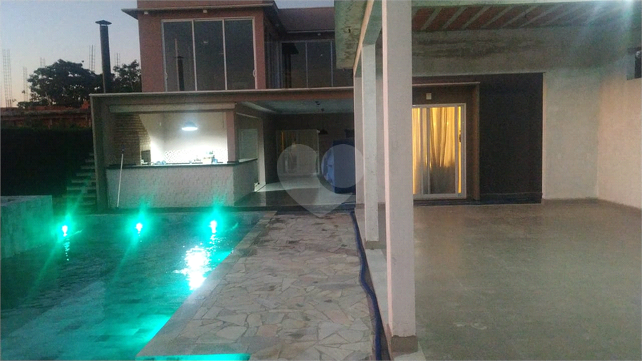 Foto REO947500