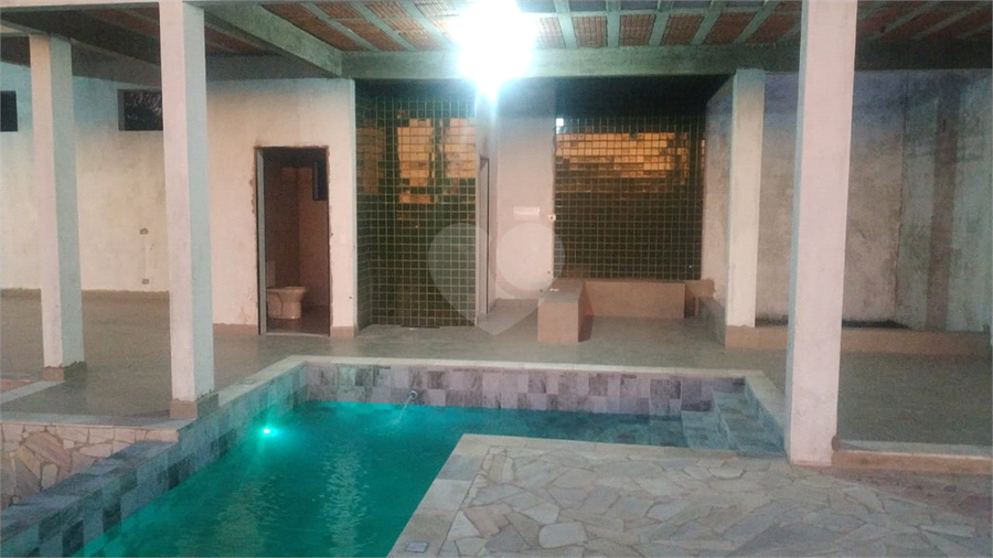 Foto REO947500