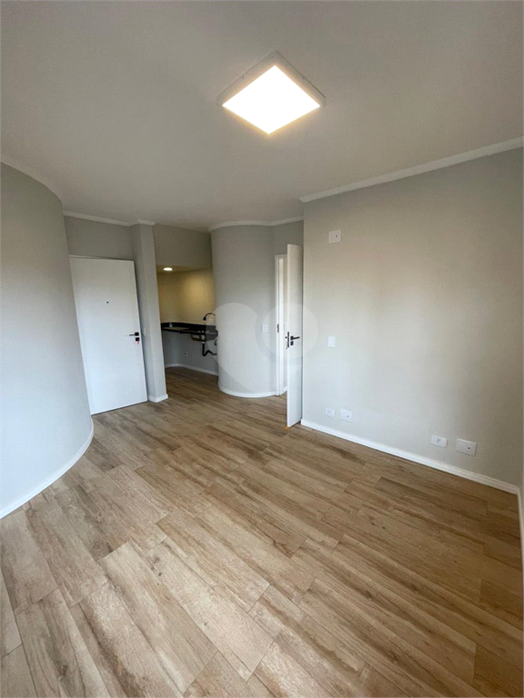 Venda Flat São Paulo Liberdade REO948742 1